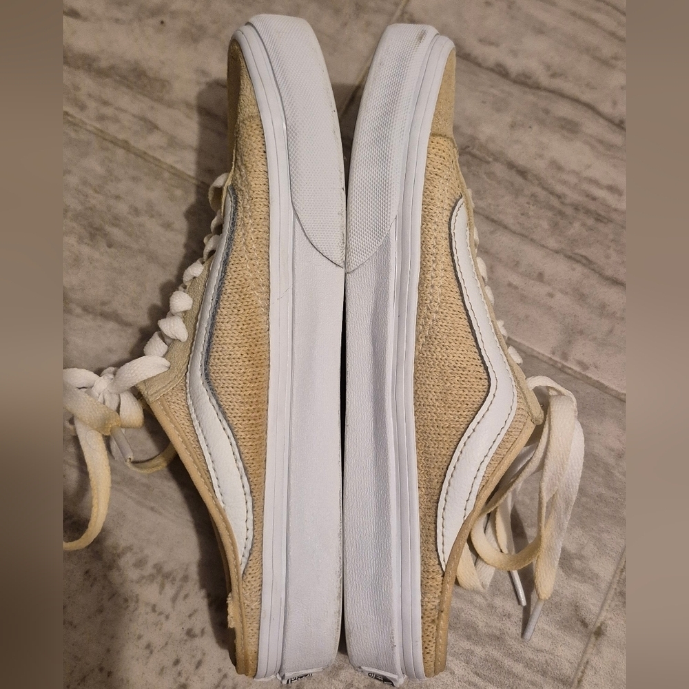 Vans Beige and White Women's Shoes - Picture 3 of 5